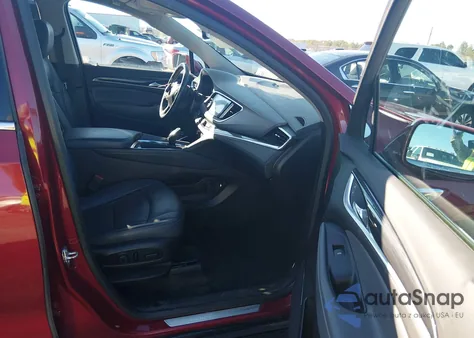 2020 Buick Enclave Essence z USA, uszkodzony, nr VIN 5GAERBKW8LJ102848